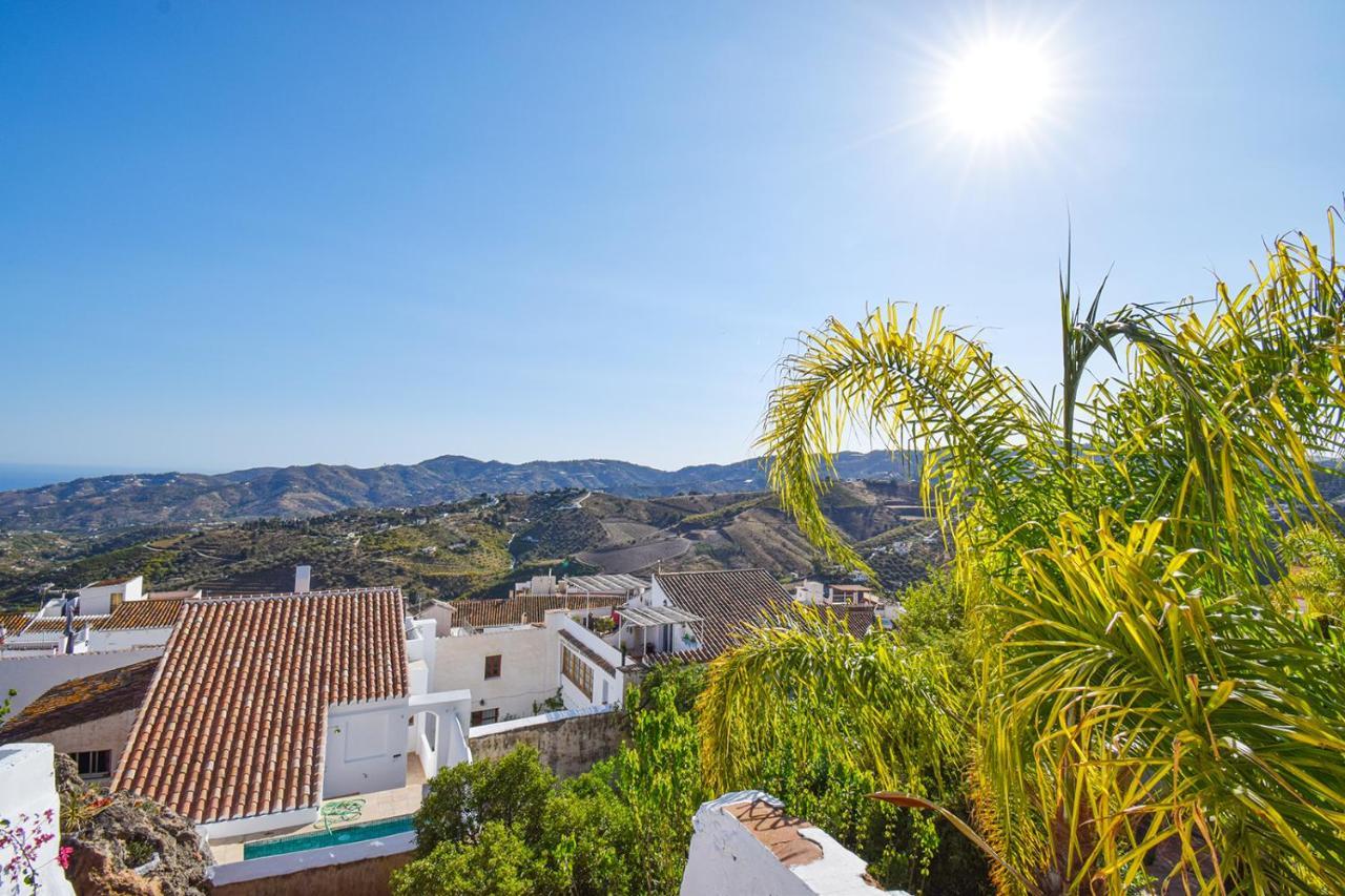 Casa Jazmin, Frigiliana Traditional Townhouse With Great Views Hansonholiday Rentals ภายนอก รูปภาพ