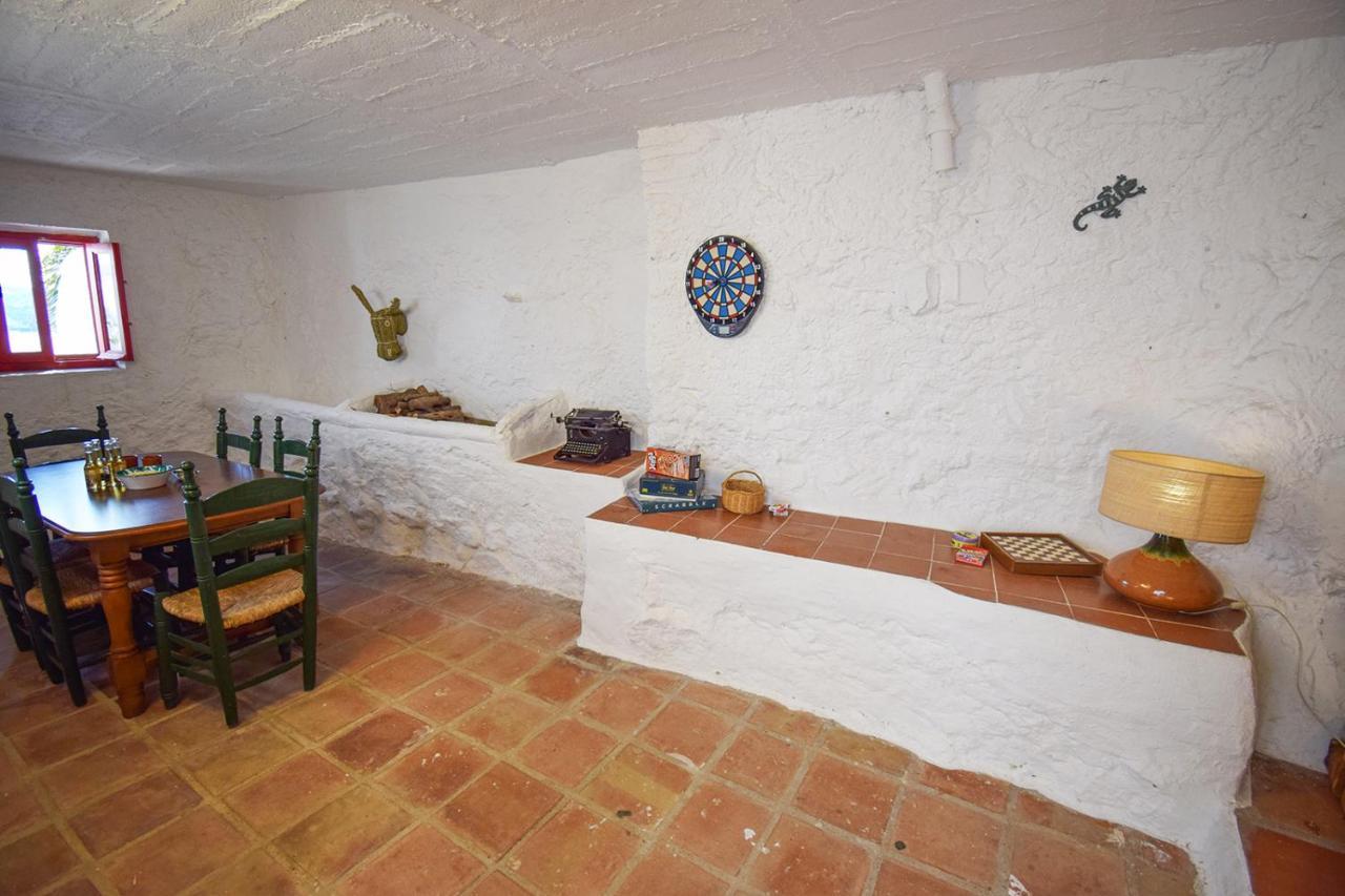 Casa Jazmin, Frigiliana Traditional Townhouse With Great Views Hansonholiday Rentals ภายนอก รูปภาพ