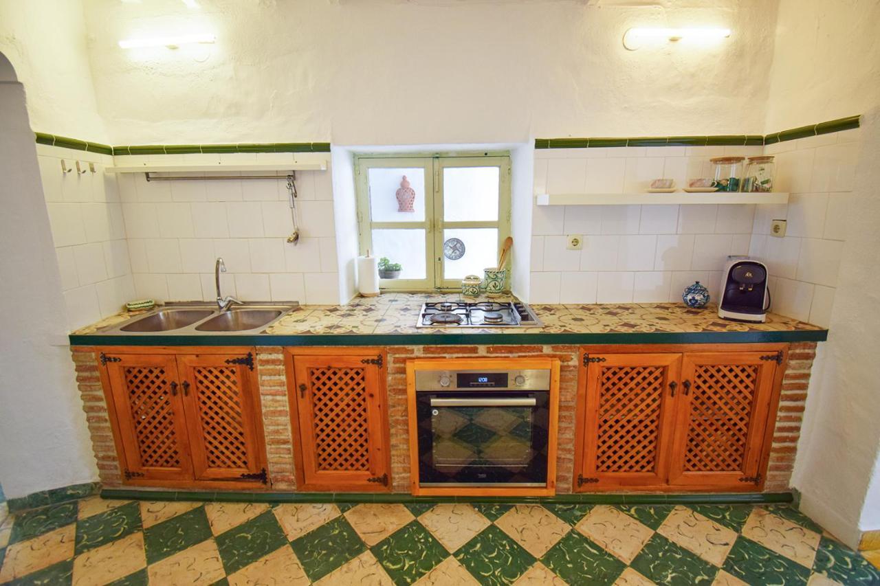 Casa Jazmin, Frigiliana Traditional Townhouse With Great Views Hansonholiday Rentals ภายนอก รูปภาพ